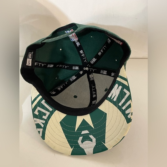 Milwaukee Bucks SnapBack - Picture 5 of 6